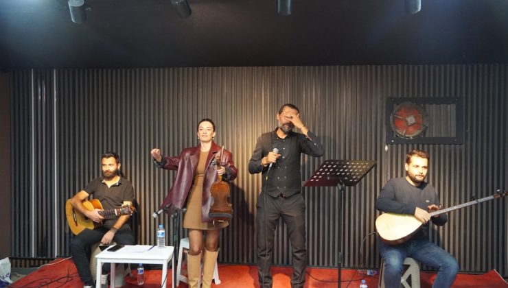 Şair Murat Kayış’tan şiir ve müzikle dolu bir gece
