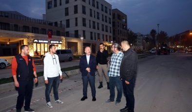 Vali Osman Varol, Atatürk Bulvarı’nda tamamlanan yeni yapıları inceledi