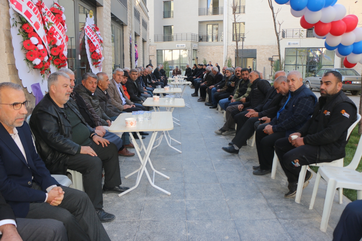 Aday Ahmet Gündüz’den seçim bürosu açılışı
