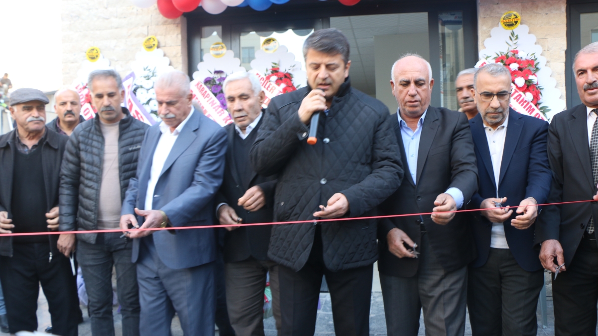 Aday Ahmet Gündüz’den seçim bürosu açılışı