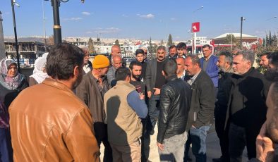 Adıyaman’da 7 aydır içme suyu bulamayan Kozağaç sakinleri Valilik önünde eylem yaptı