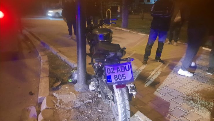 Adıyaman’da Minibüsle Motosiklet Çarpıştı: 1 Yaralı