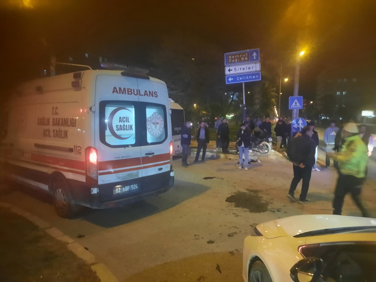 Adıyaman’da Minibüsle Motosiklet Çarpıştı: 1 Yaralı