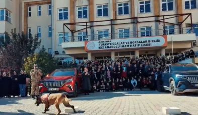 Adıyaman’da Türk Malları Haftası’nda, öğrencilere savunma sanayisi ve TOGG tanıtıldı