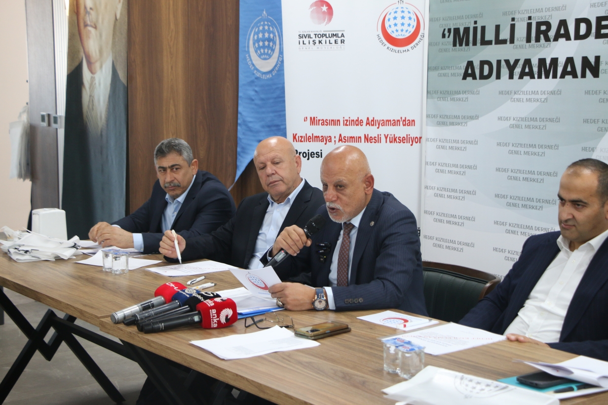 Hedef Kızılelma Derneği öncülüğünde Adıyaman’ın deprem sonrası geleceği masaya yatırıldı