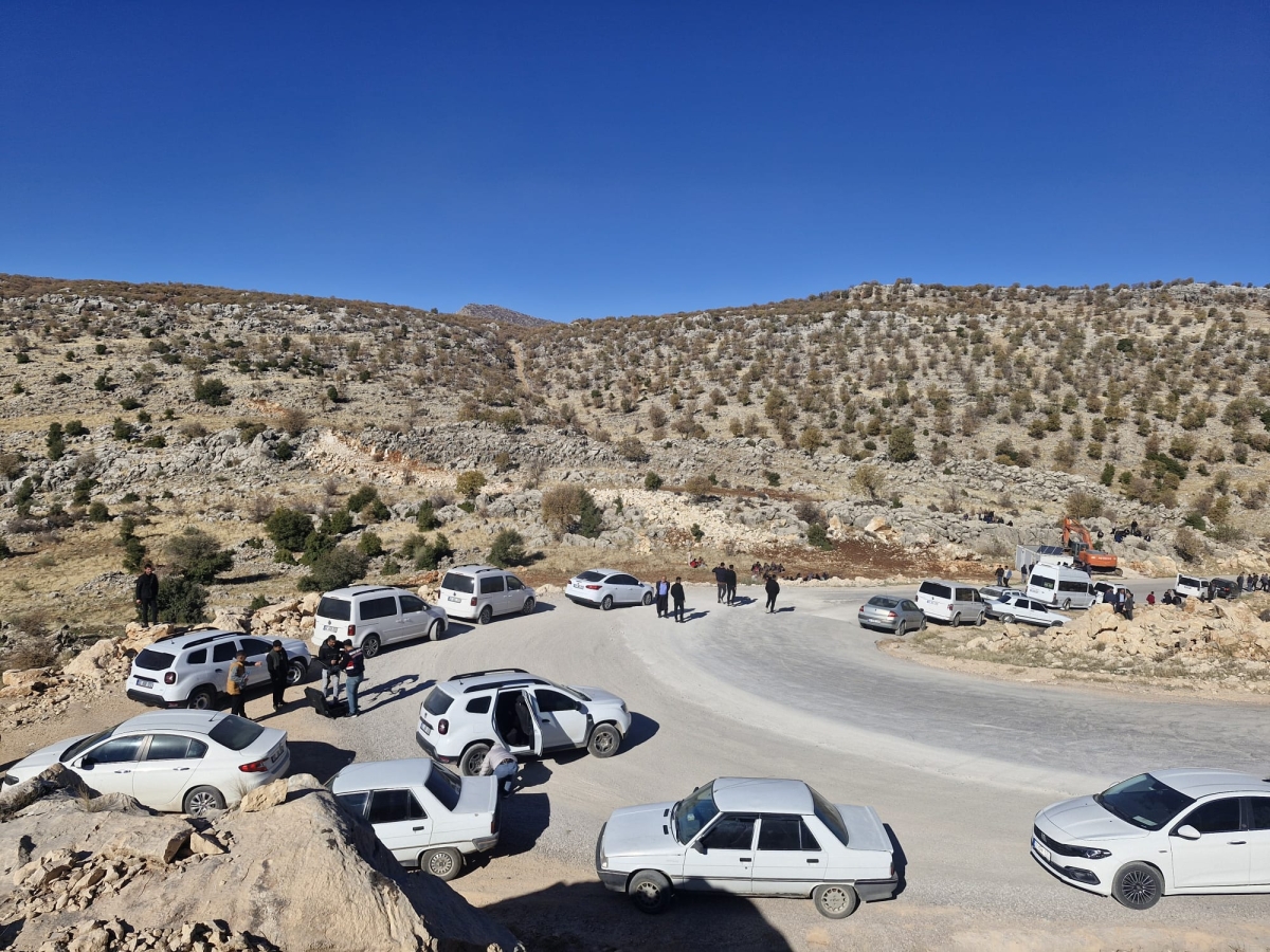 Kömür Beldesi’nde köylüler ayakta: 'Deprem konutlarına yakın bölgede taş ocağı istemiyoruz'