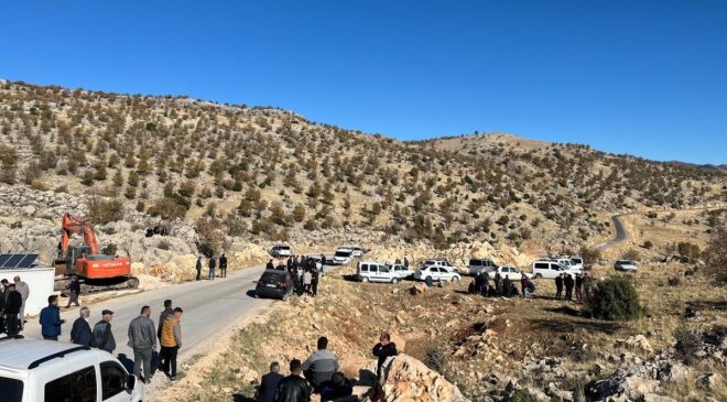 Kömür Beldesi’nde köylüler ayakta