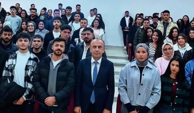 Rektör Mehmet Keleş, Besni’de öğrencilerle bir araya geldi