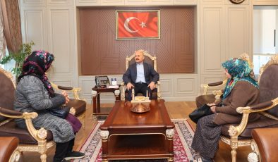 Vali Osman Varol, ‘halk buluşmaları’nda vatandaşların sorunlarını dinledi