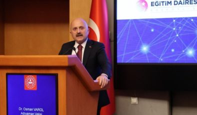 Vali Varol, Ankara’daki hizmet içi eğitim seminerinde konuştu