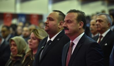 “Yeni Yıl, Adıyaman’da Temennilerin Değil Gerçeklerin Konuşulduğu Bir Yıl Olmalı”