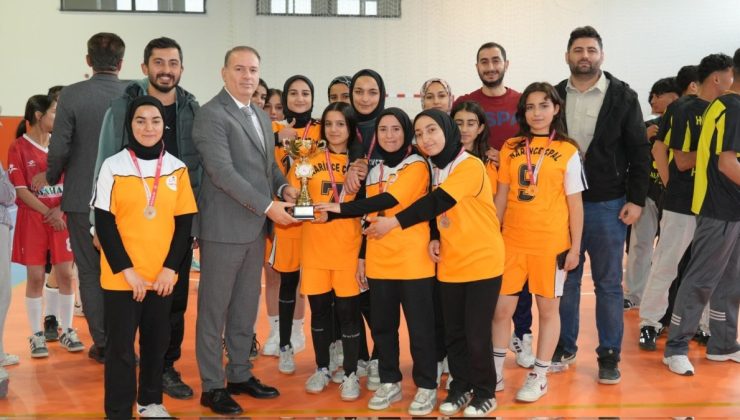 Adıyaman’da okul sporları futsal finalleri tamamlandı