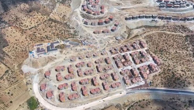 ‘Bizi deprem değil, müteahhit mağdur etti’