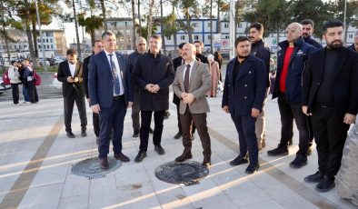 6 Şubat’ın acısı kent meydanında dijital hafızaya aktarılıyor