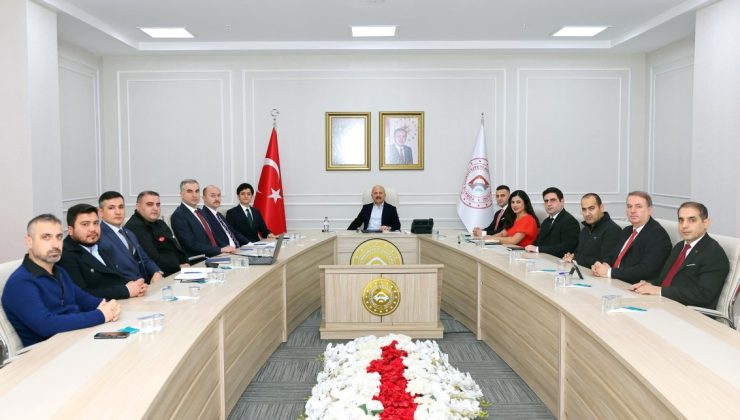 Adıyaman’da Kalıcı deprem konutları ve kamu yatırımları için koordinasyon toplantısı düzenlendi