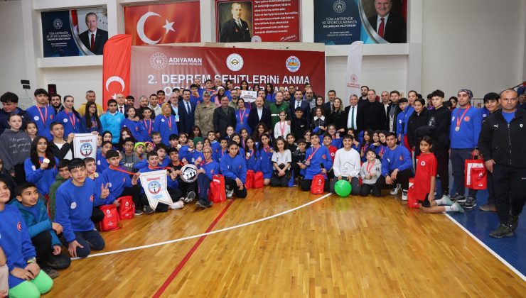 Deprem şehitleri anısına oryantiring yarışmalarında madalyalar sahiplerini buldu