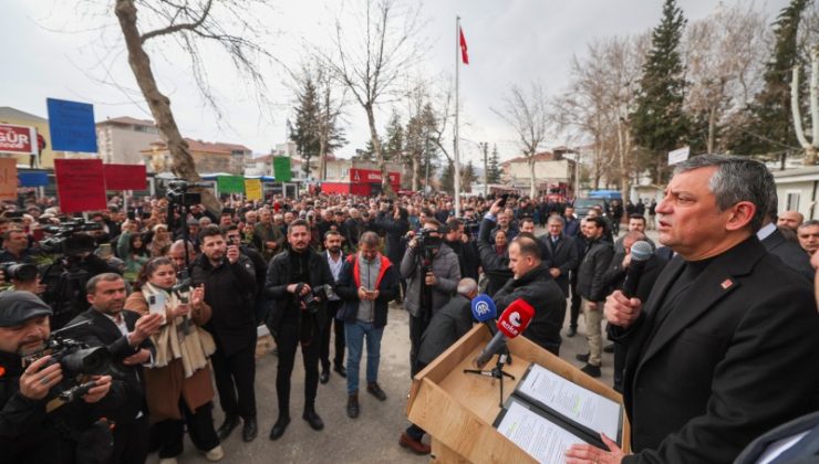 ‘Depremde siyaset ve parti ayrımı olmaz’