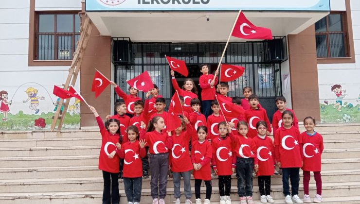 Adıyaman’da okullarda ‘Al Bayrak’ coşkusu