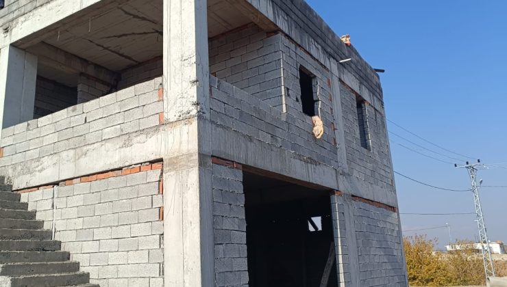 Adıyaman’da depremzedeler müteahhitlerin insafına kaldı