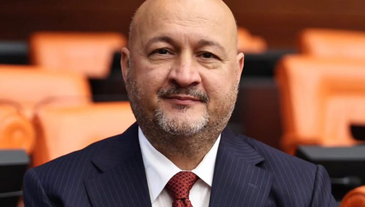 AK Parti’li Kurt: 30 Ağustos’un bağımsızlık ruhunu ilelebet yaşatacağız