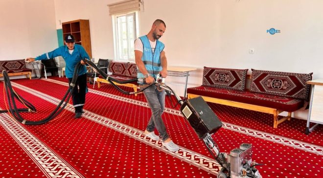 Adıyaman Belediyesi ekiplerinden cami, cemevi ve Kur’an kurslarında hijyen çalışması