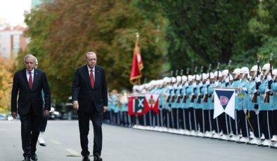 Erdoğan’dan yeni anayasa çağrısı: ‘Kolları sıvamak herkes için gerçek bir samimiyet sınavıdır’
