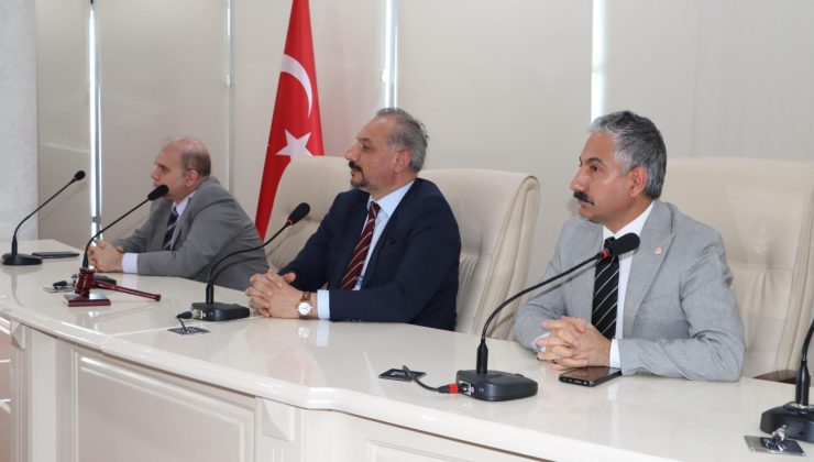 ‘Nar Üretimi ve Pazar Olanakları’ Çalıştayı Düzenlendi